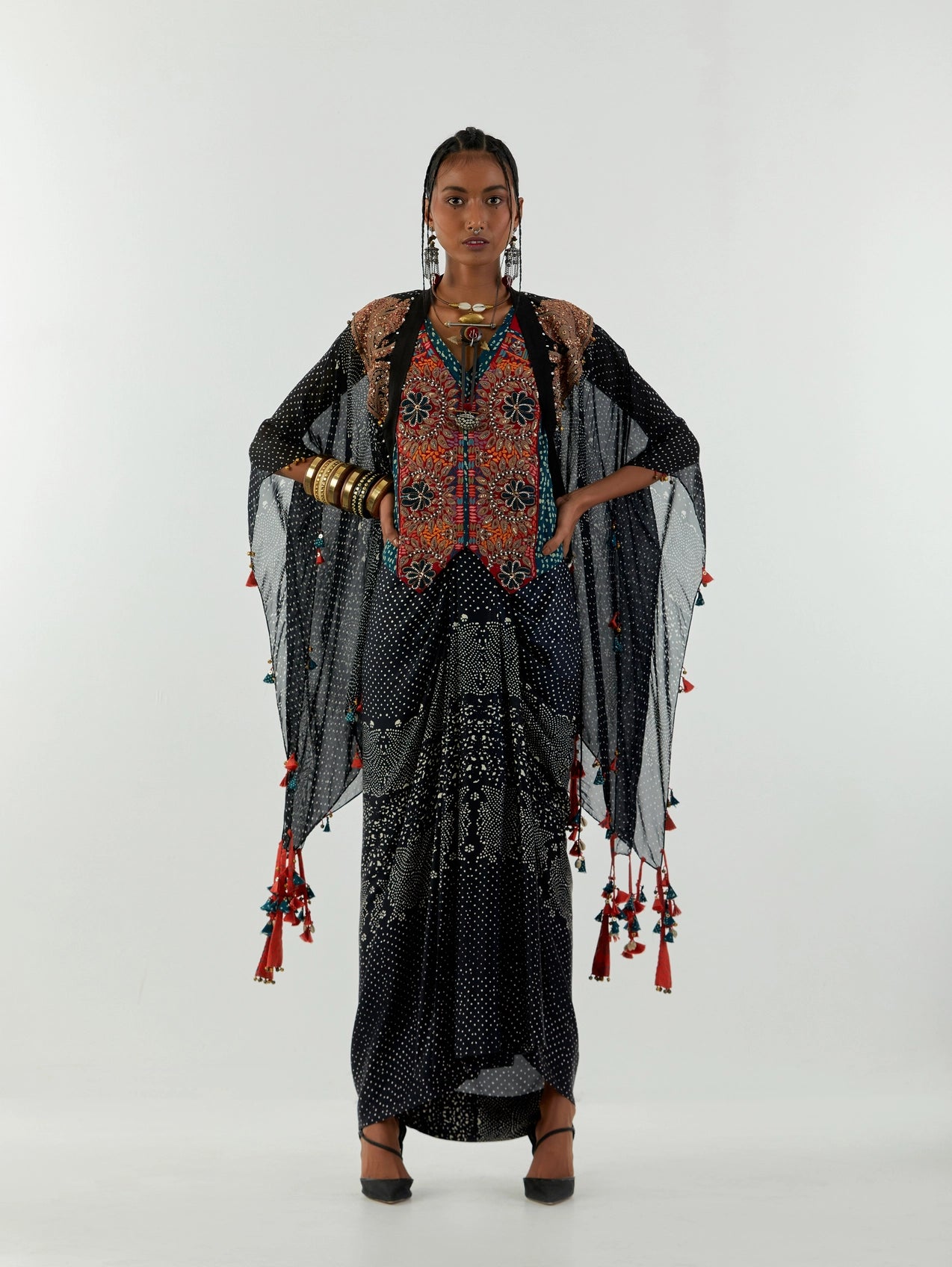 VENI DUPATTA JACKET SET WITH BHUMI CORSET BLOUSE