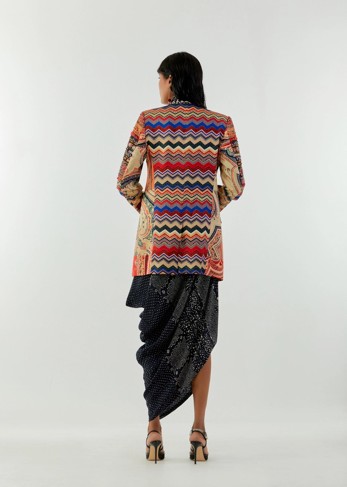 OPEN DHANA JACKET