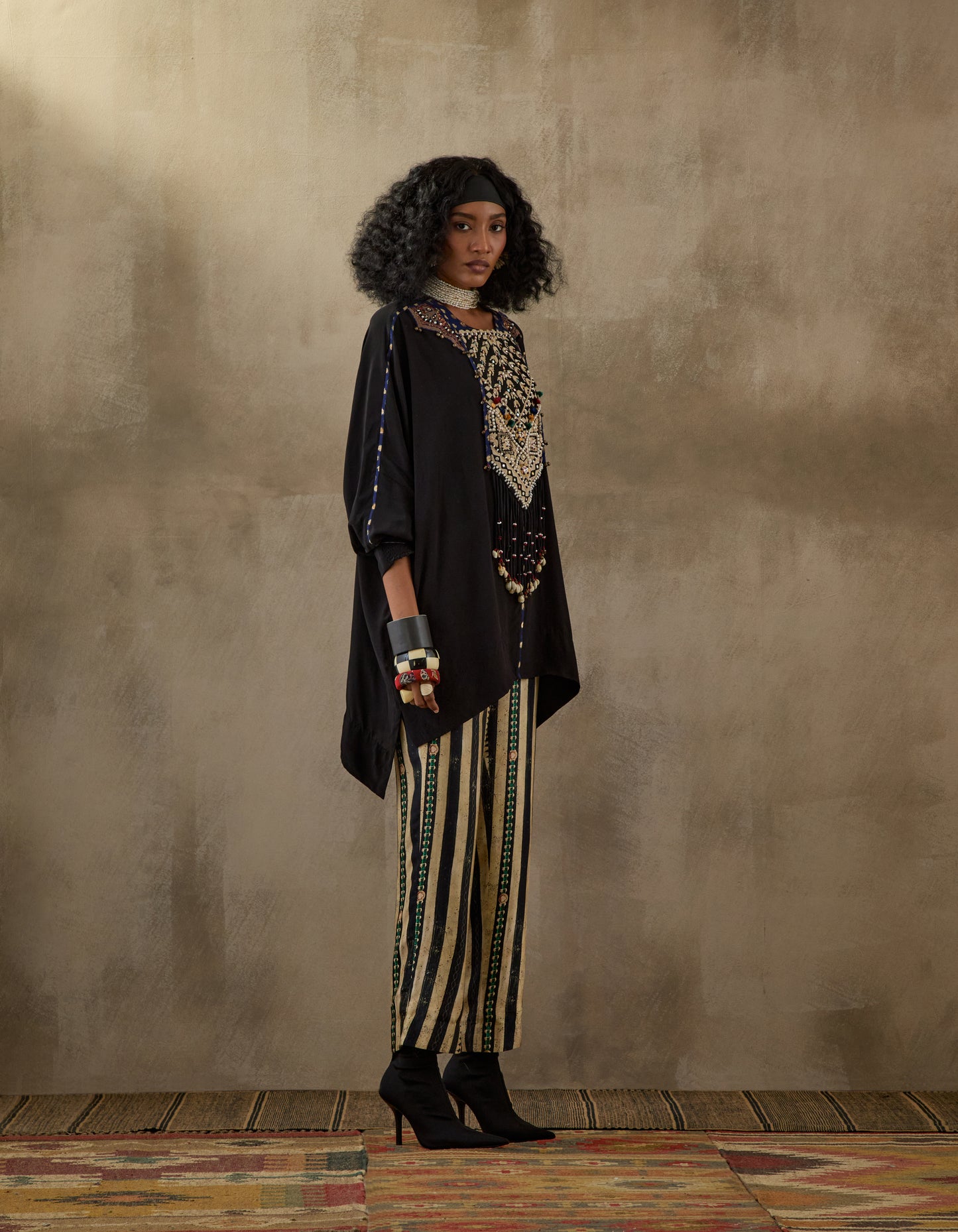KURU TRAPEZE KURTA SET