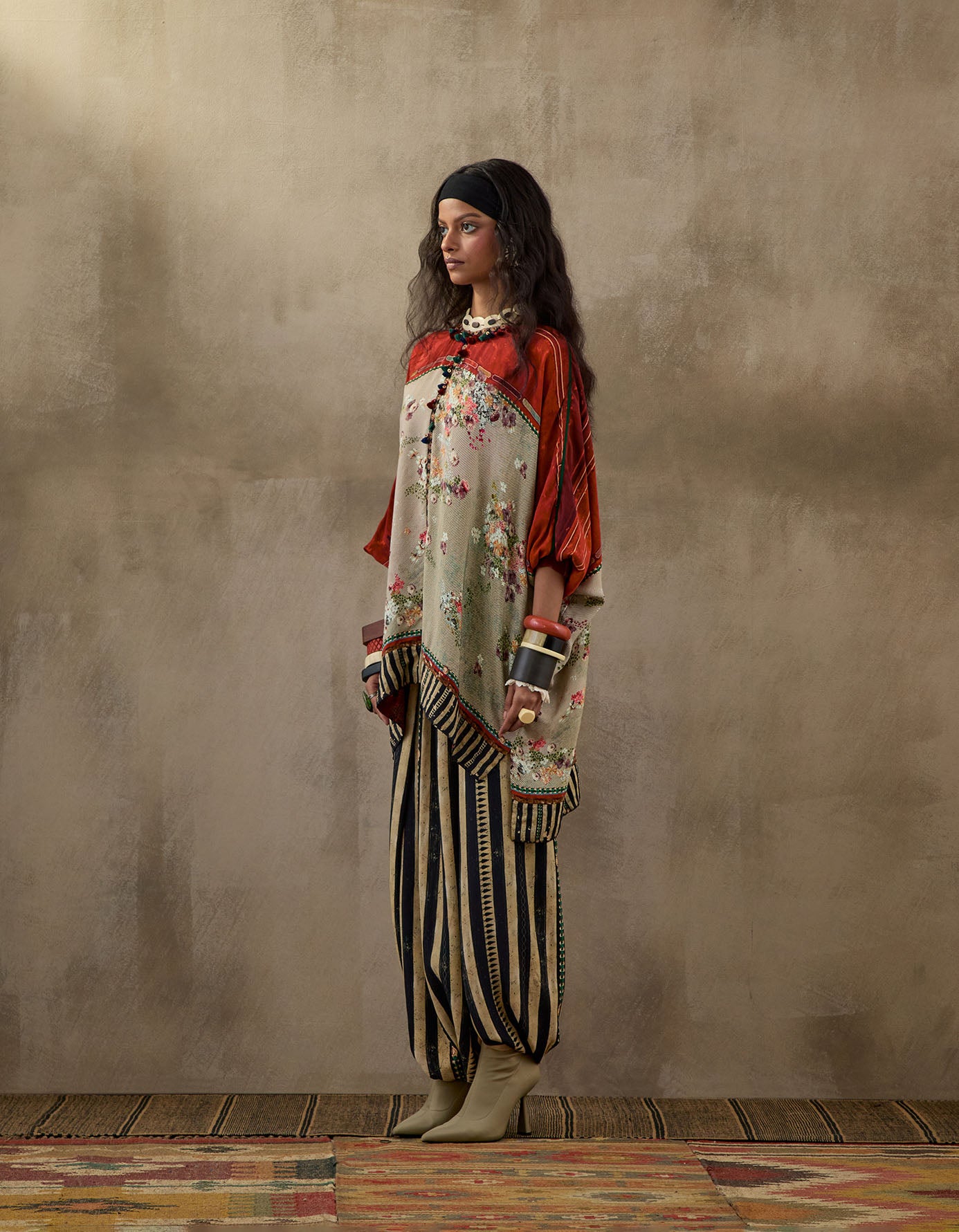 KURU TRAPEZE KURTA SET