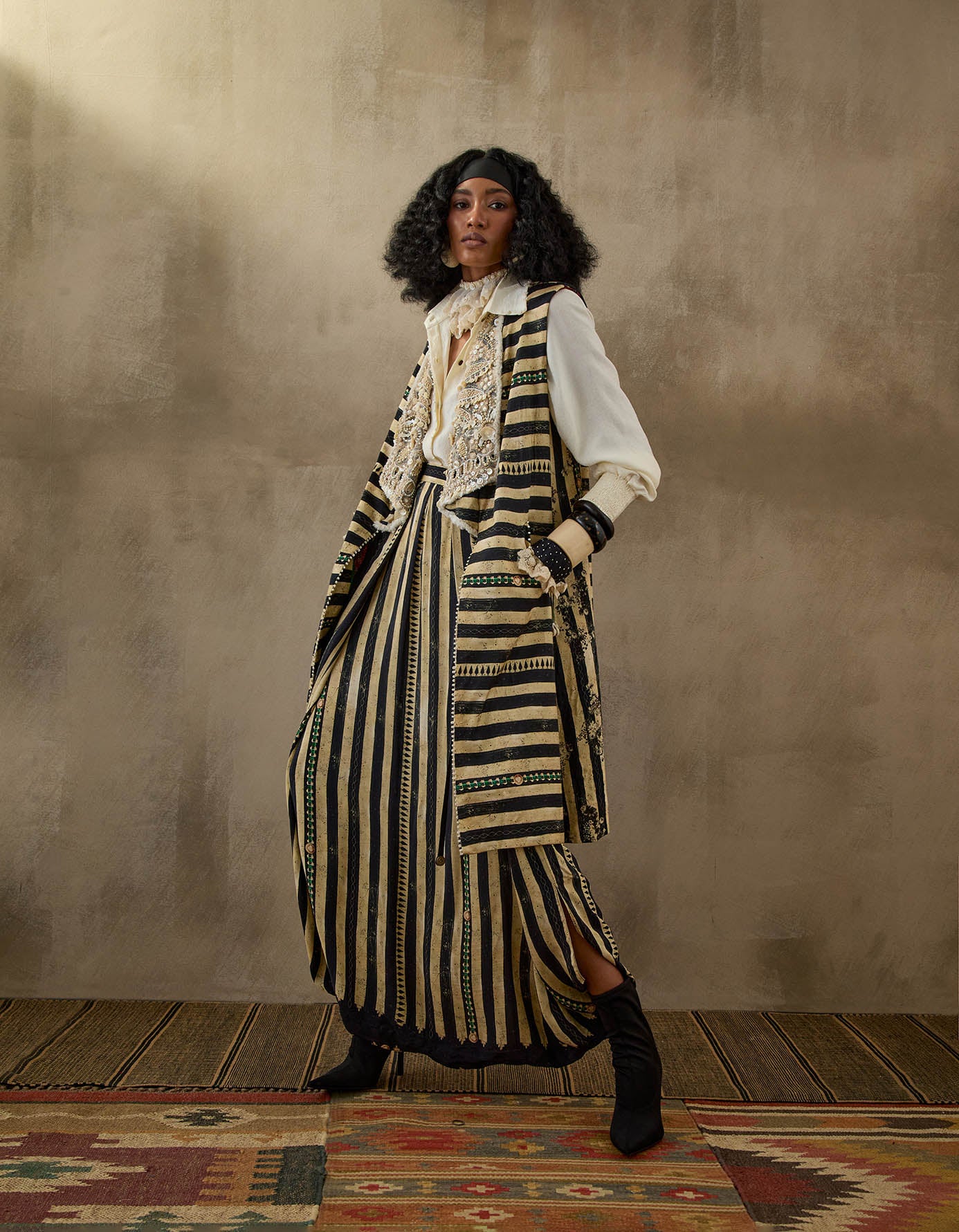 HINA TRENCH COAT