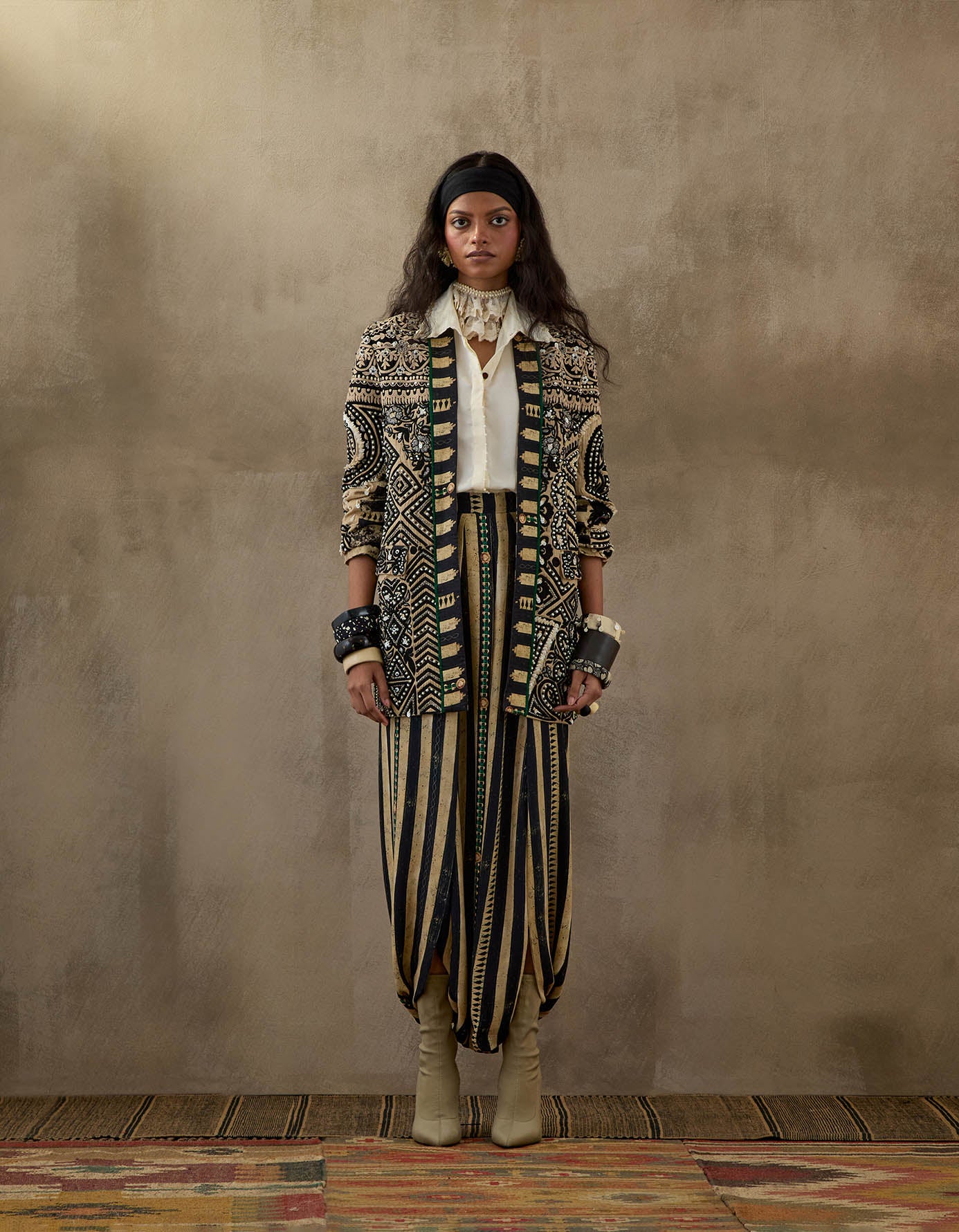 OPEN DHANA JACKET SET