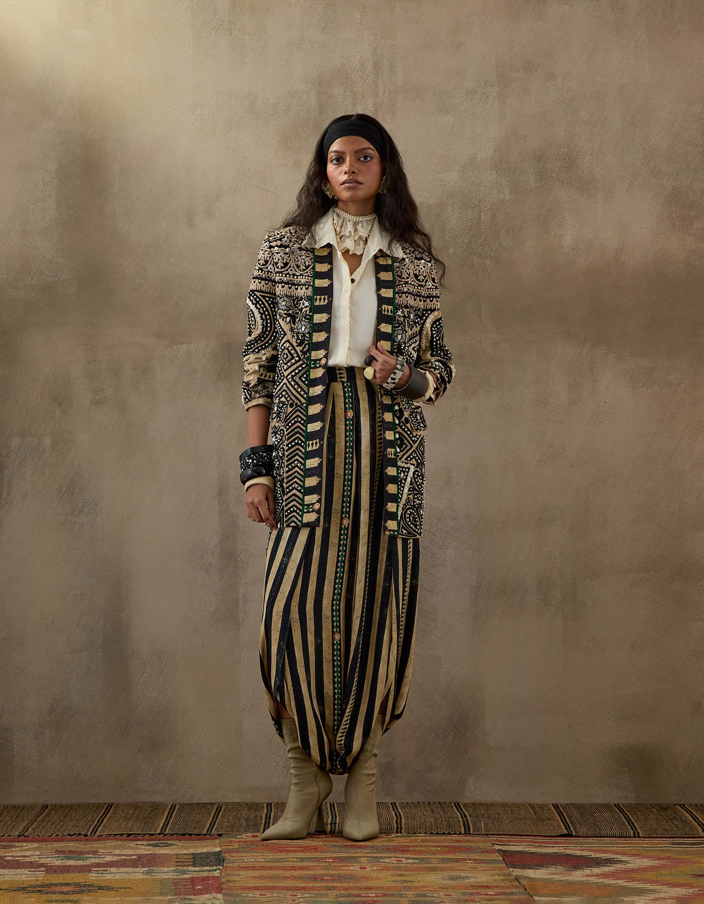 OPEN DHANA JACKET SET