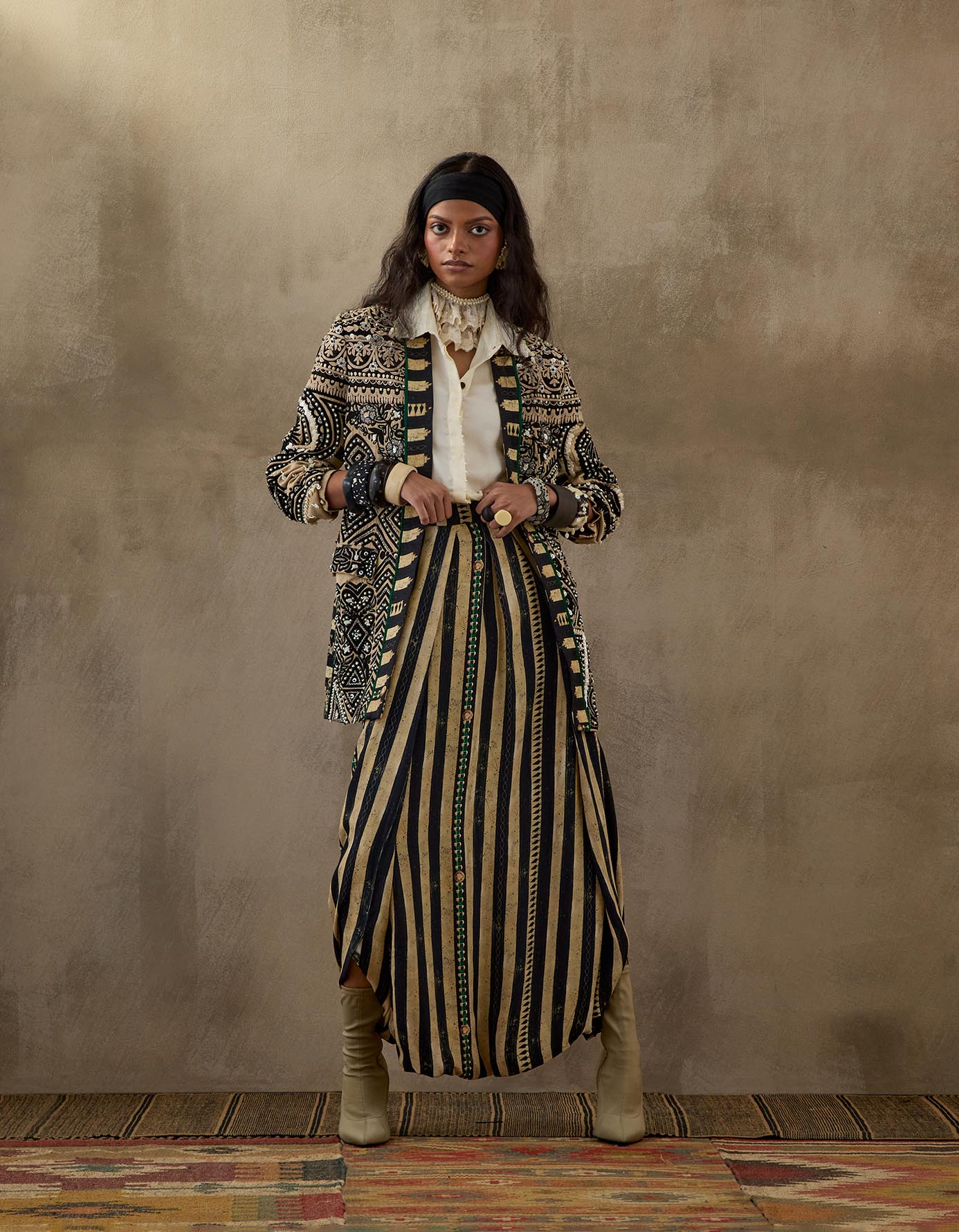 OPEN DHANA JACKET SET
