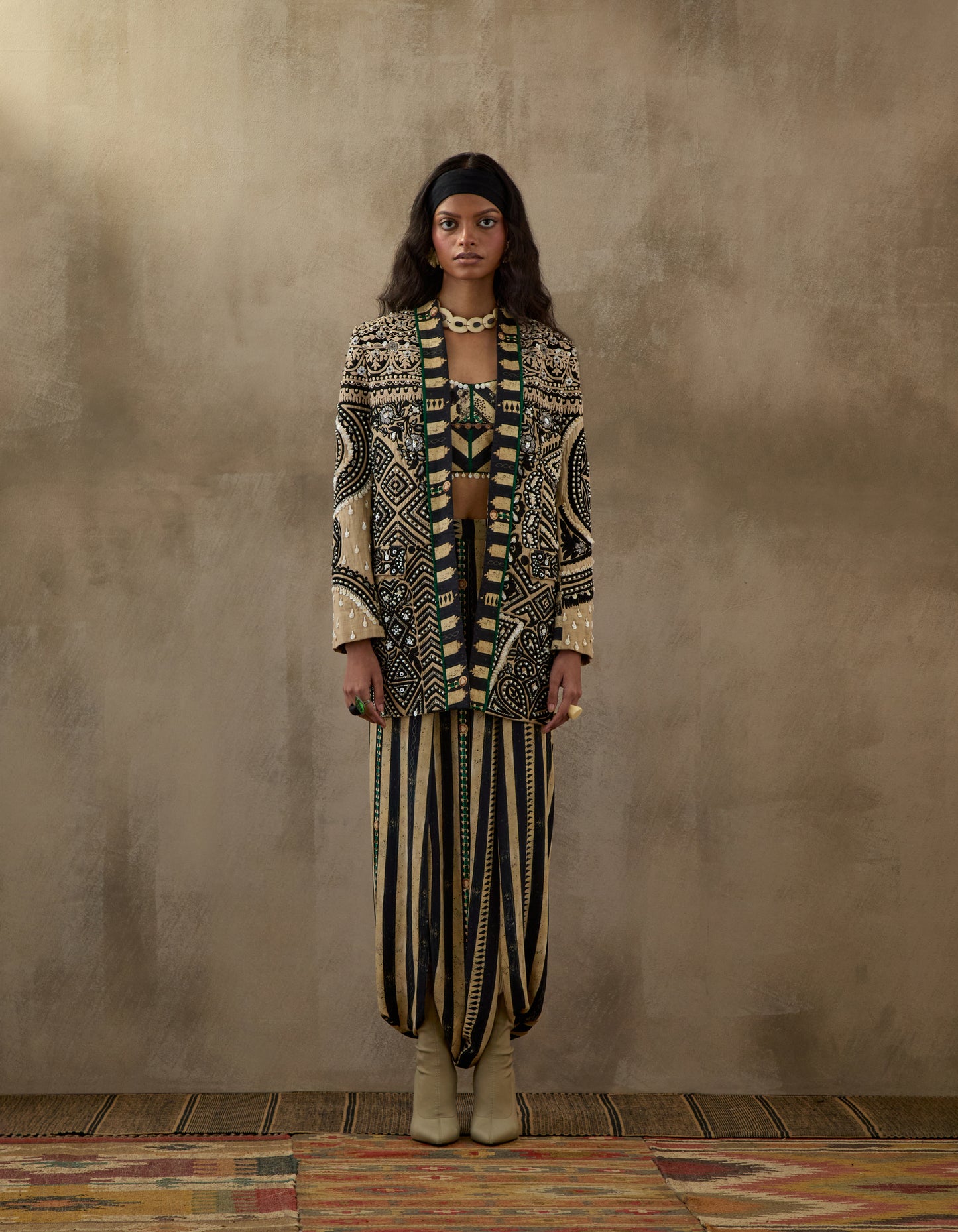 OPEN DHANA JACKET SET