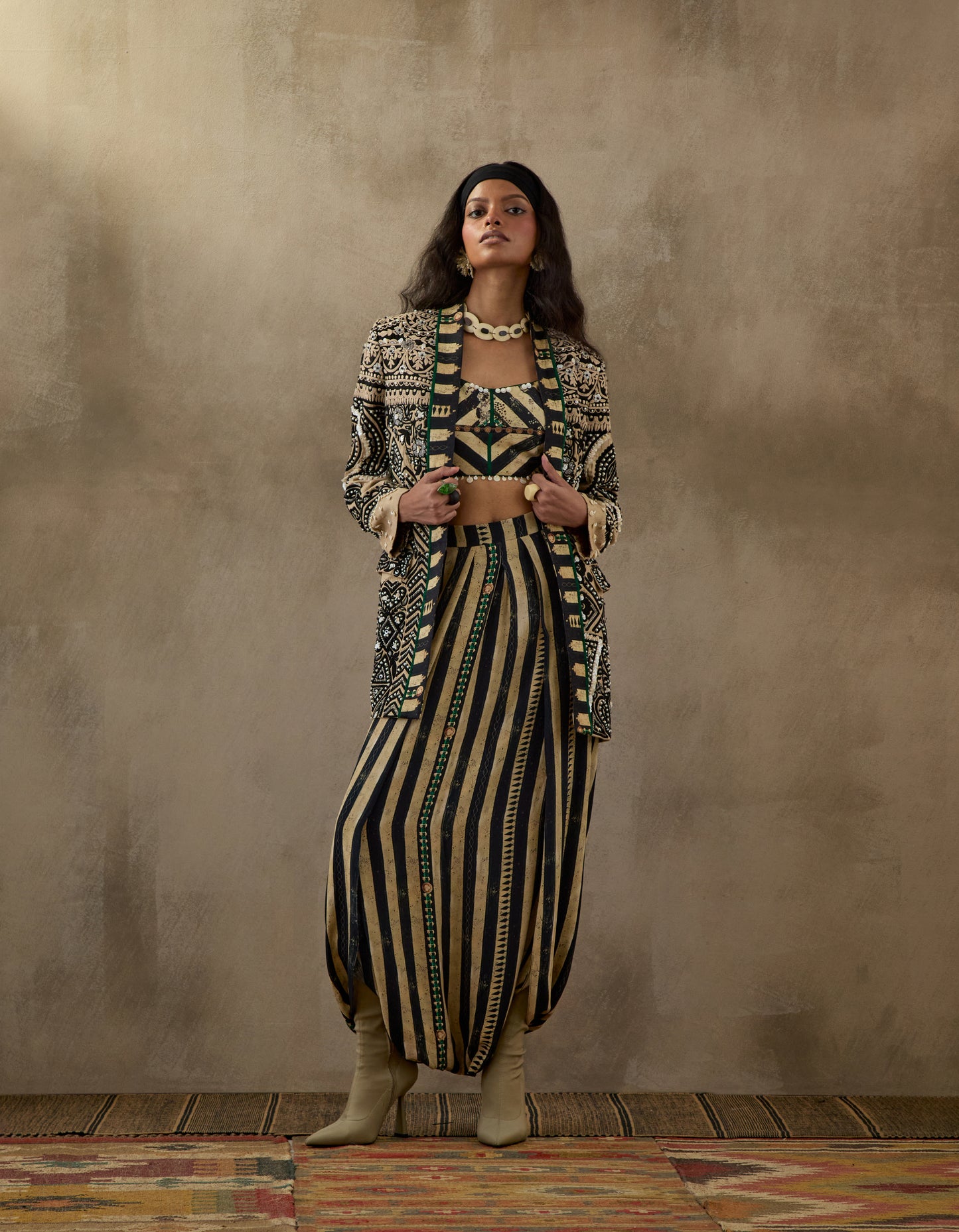 OPEN DHANA JACKET SET