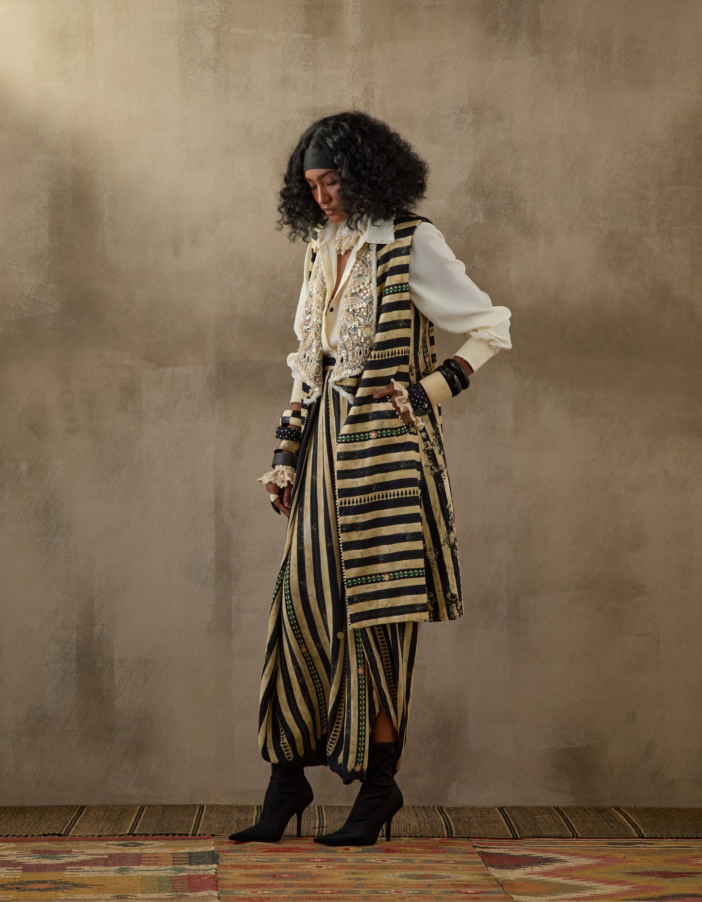 HINA TRENCH COAT