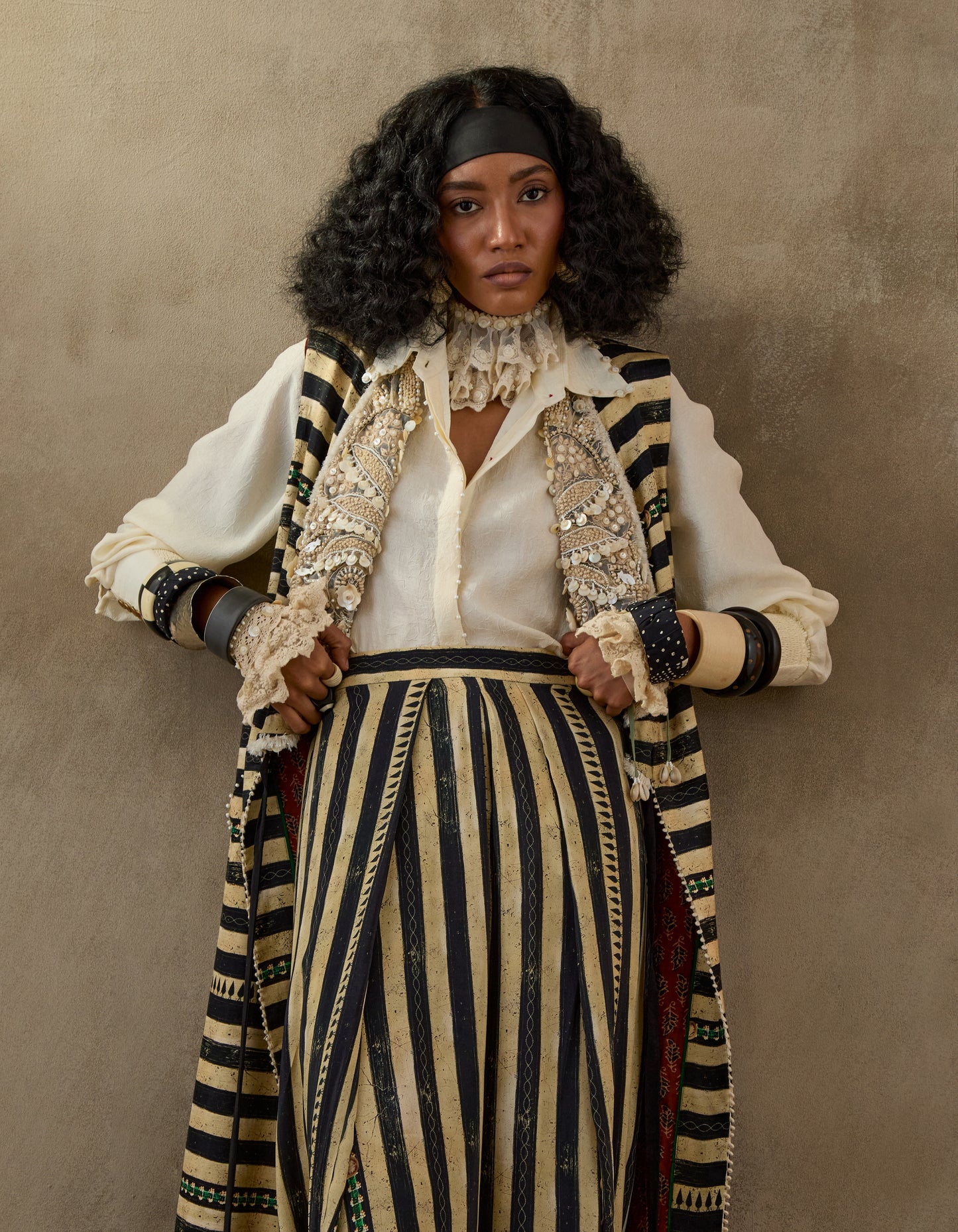 HINA TRENCH COAT