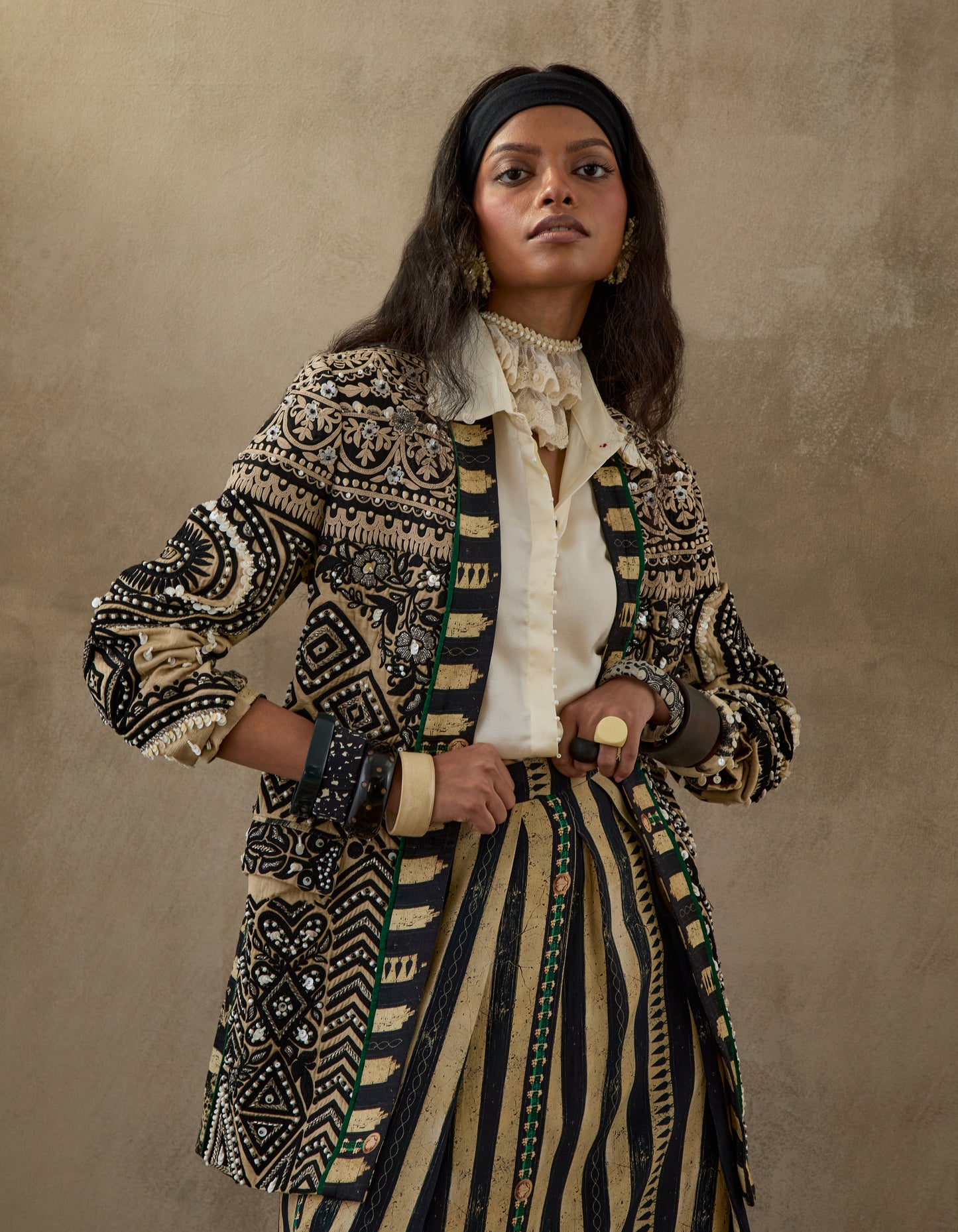 OPEN DHANA JACKET