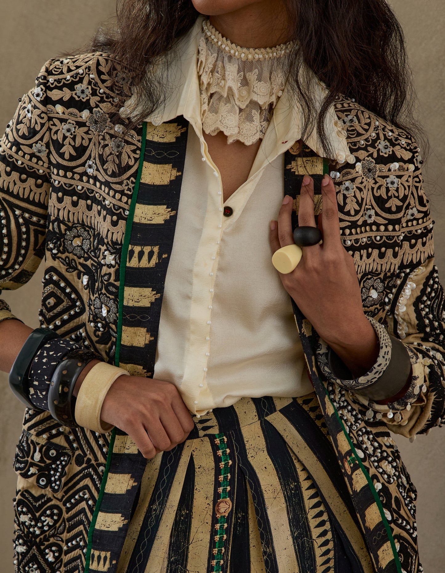 OPEN DHANA JACKET