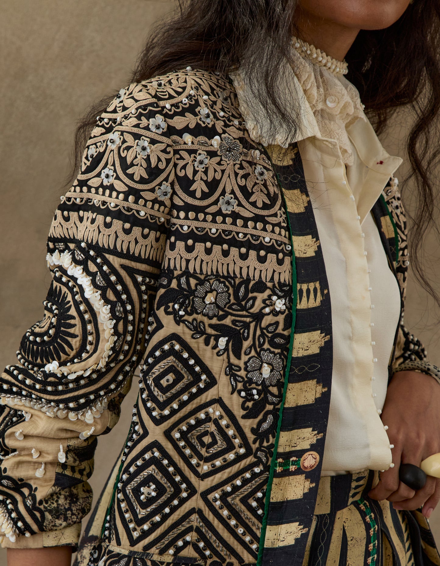 OPEN DHANA JACKET