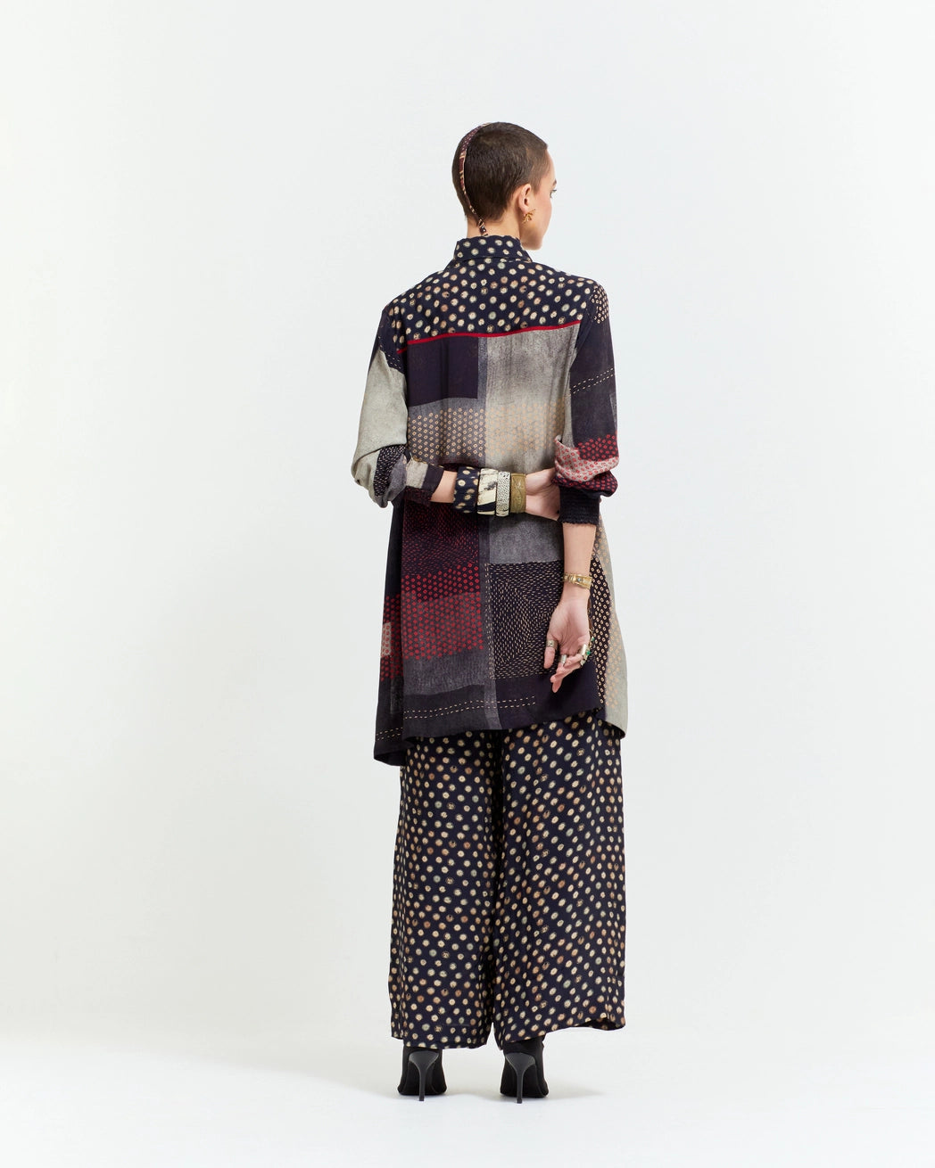 ATRI STRAIGHT SHIRT