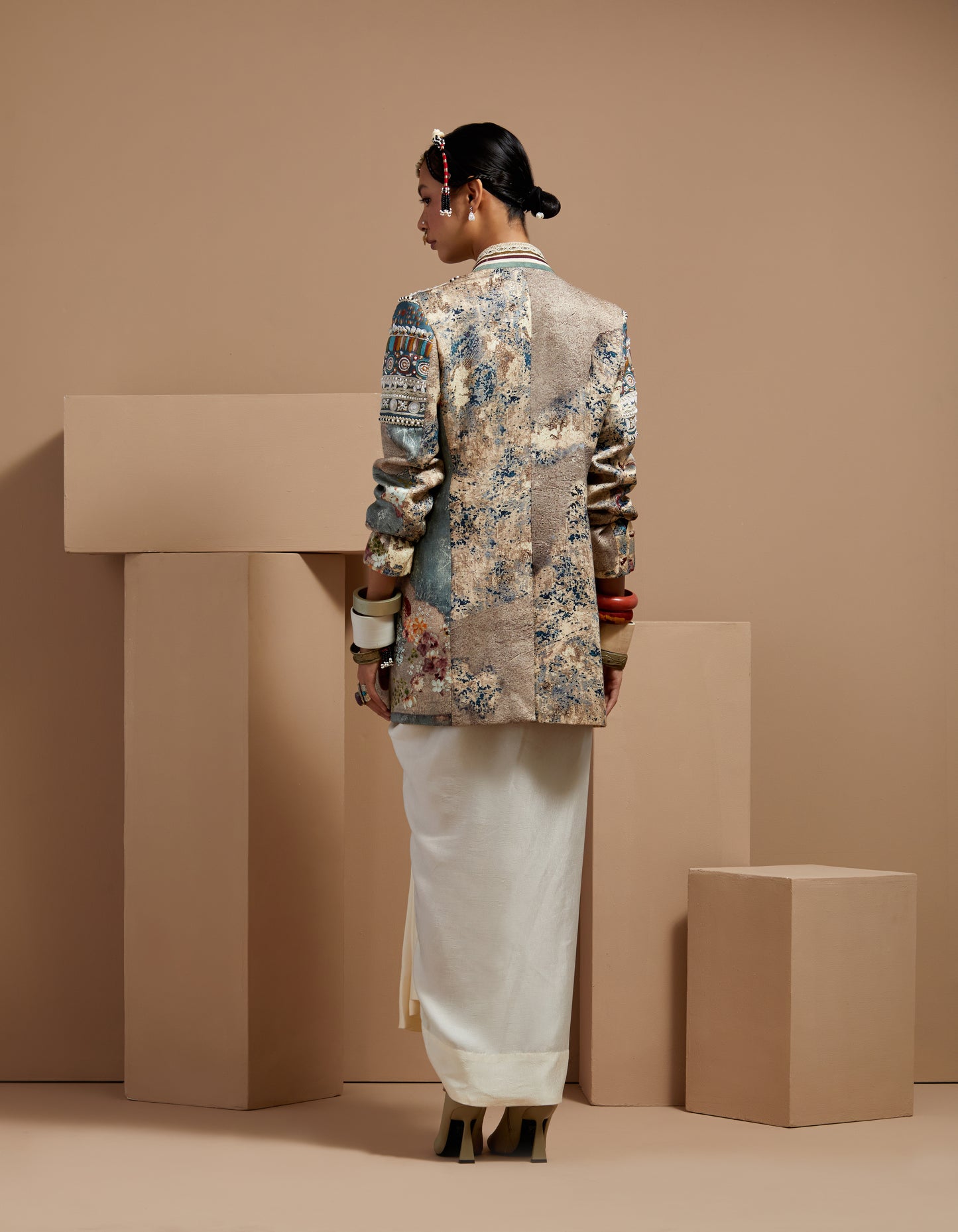 OPEN DHANA JACKET