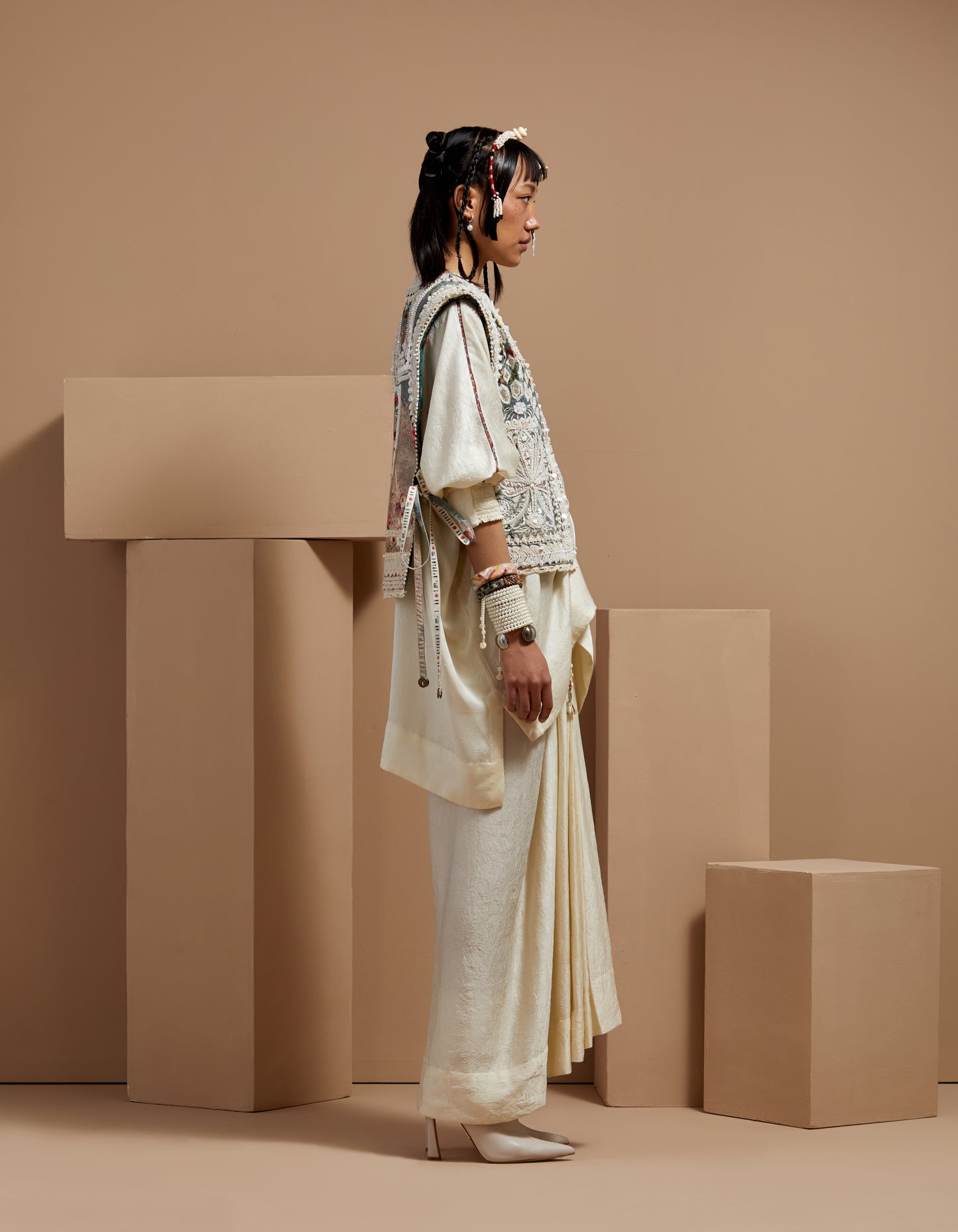 NYLA GILET SET