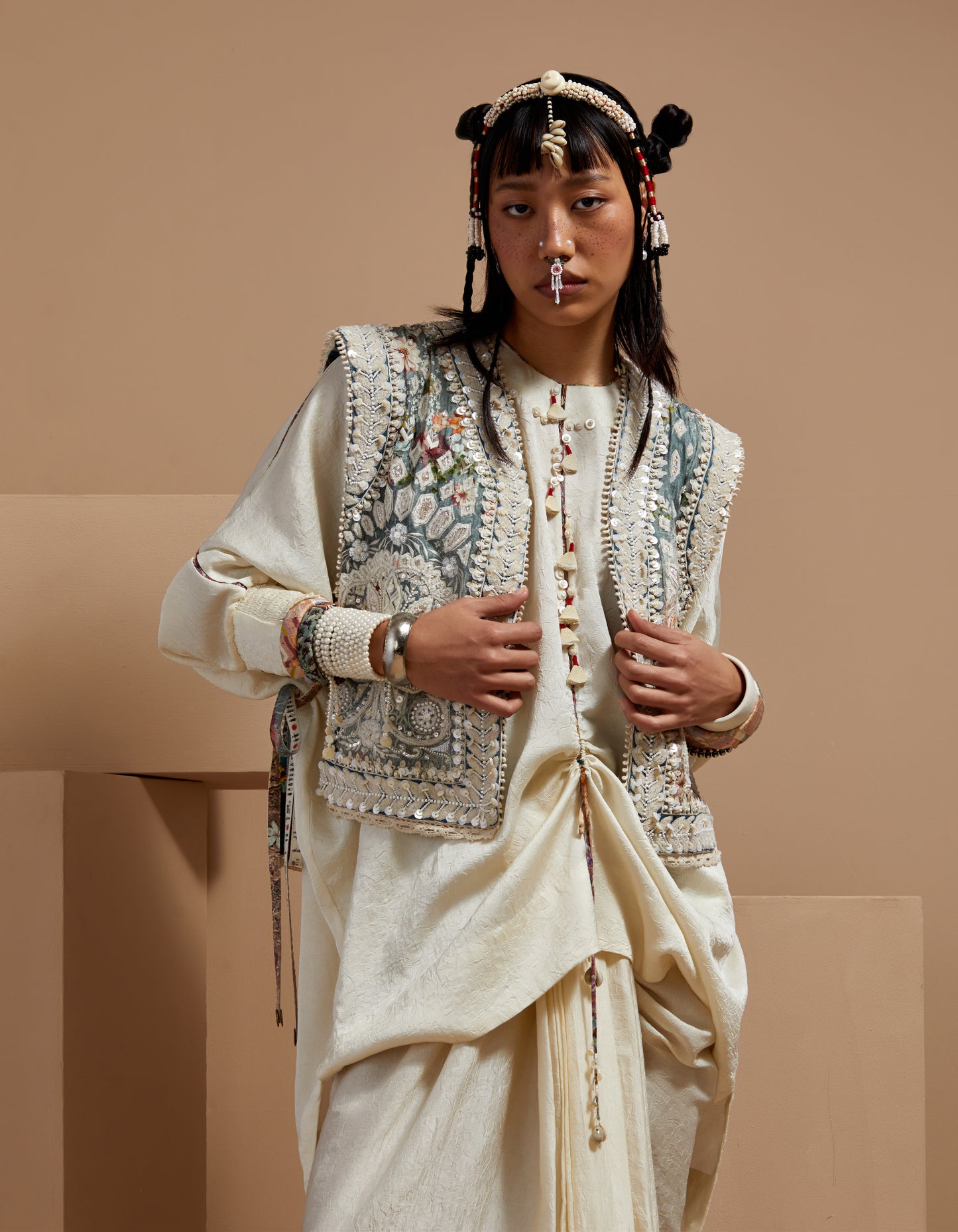 NYLA GILET SET