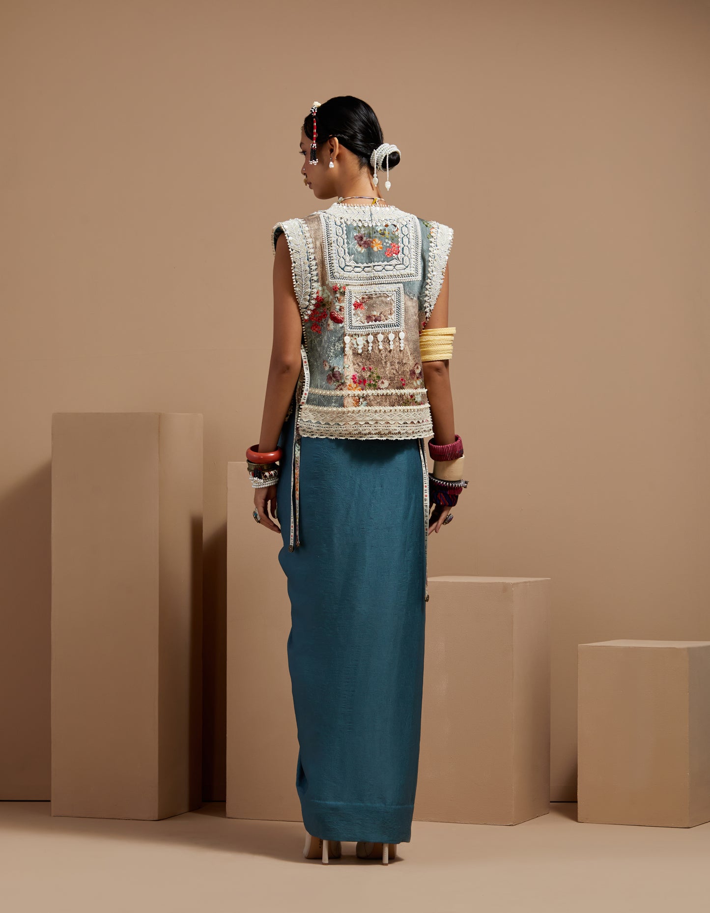 NYLA GILET SET