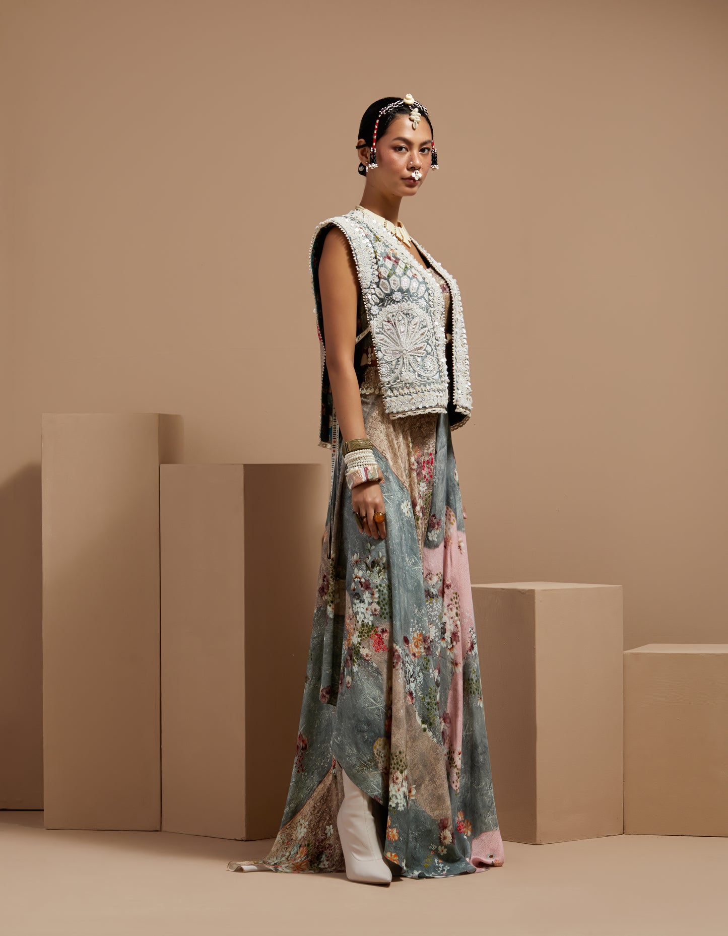 NYLA GILET SET