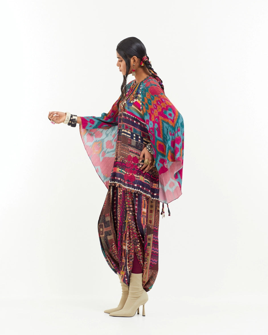MARIYAM CAPE KURTI