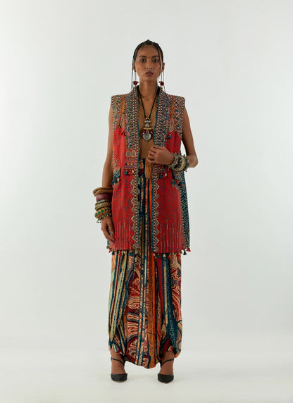 RUHI SLEEVELESS JACKET