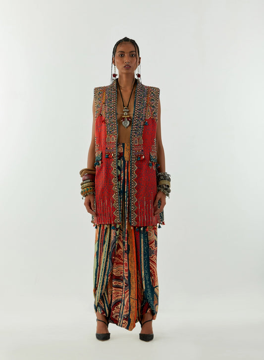 RUHI SLEEVELESS JACKET