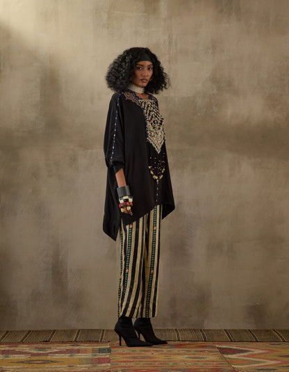 KURU TRAPEZE KURTA SET