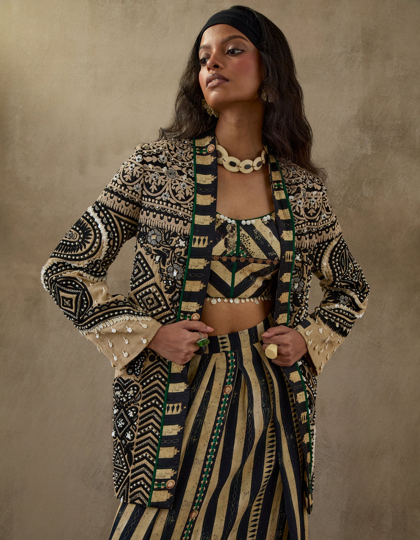 OPEN DHANA JACKET