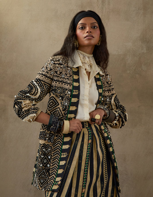 OPEN DHANA JACKET