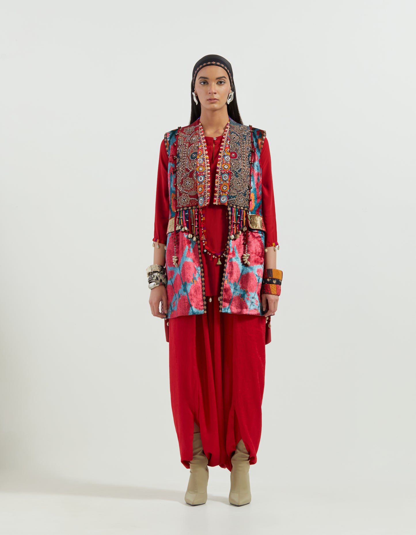 RUHI SLEEVELESS JACKET SET