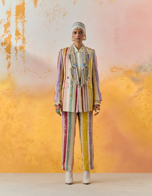 NOORI DOUBLE BREASTED JACKET