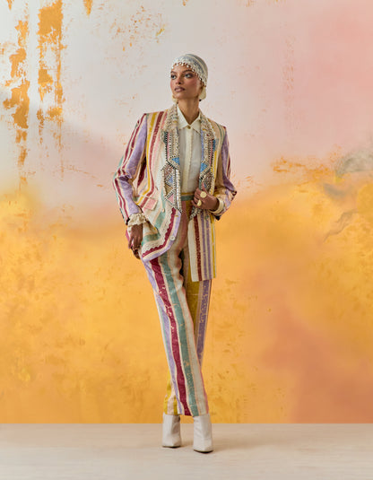 NOORI DOUBLE BREASTED JACKET