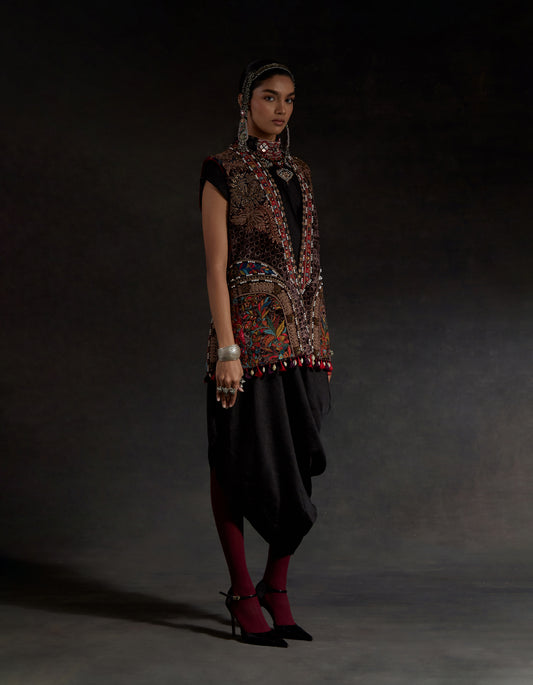 RUHI SLEEVELESS JACKET SET