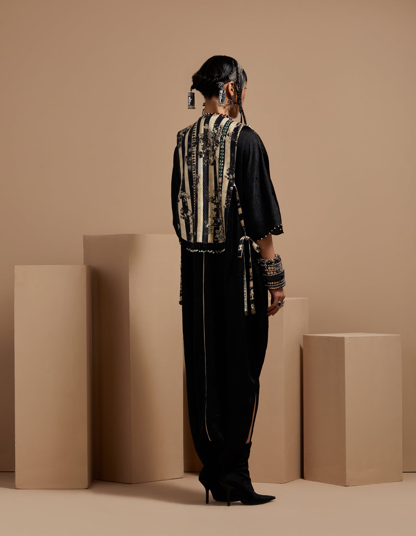 ZURI GILET SET