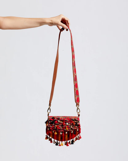 PATTI SLING BAG