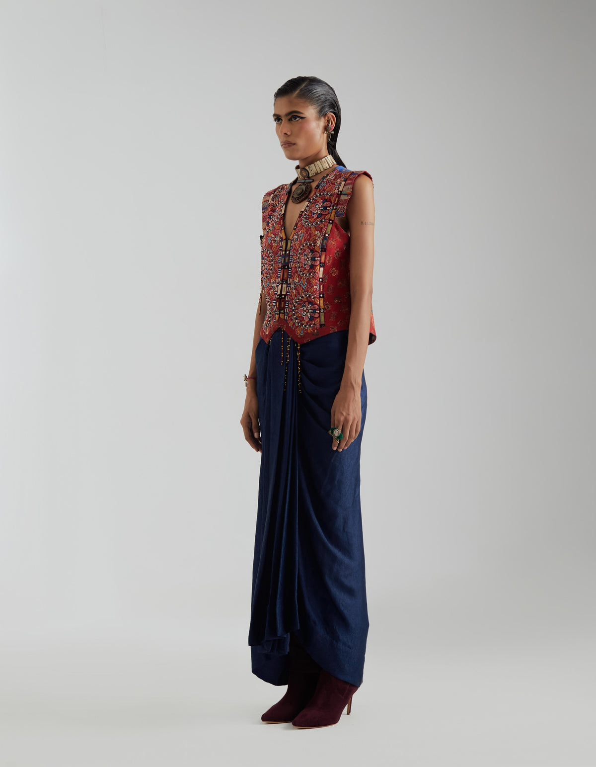 DHAARA WAISTCOAT SET
