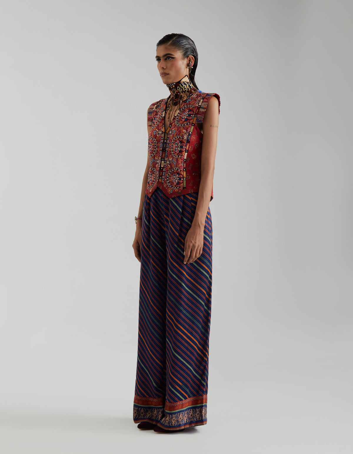 DHAARA WAISTCOAT SET