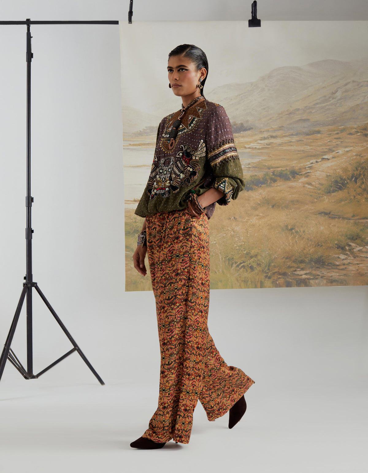 ZAAHRA SWEATSHIRT