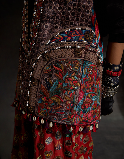 RUHI SLEEVELESS JACKET SET