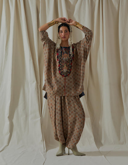 KURU TRAPEZE KURTA SET