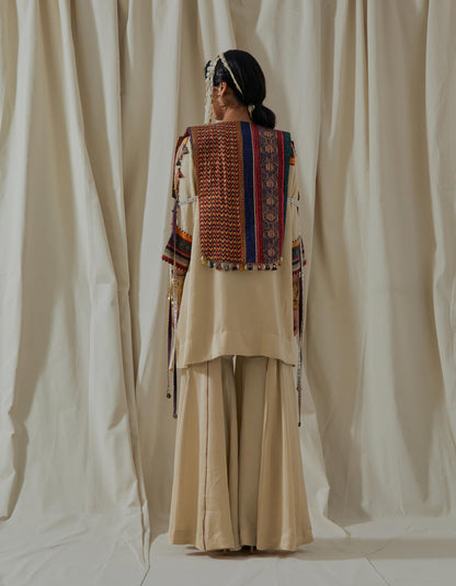 ZURI GILET SET