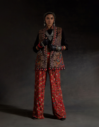 RUHI SLEEVELESS JACKET SET