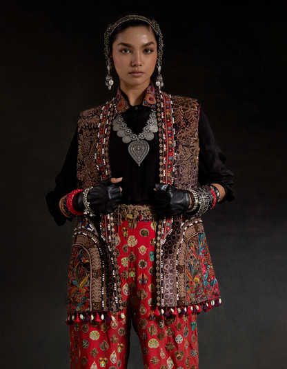 RUHI SLEEVELESS JACKET SET