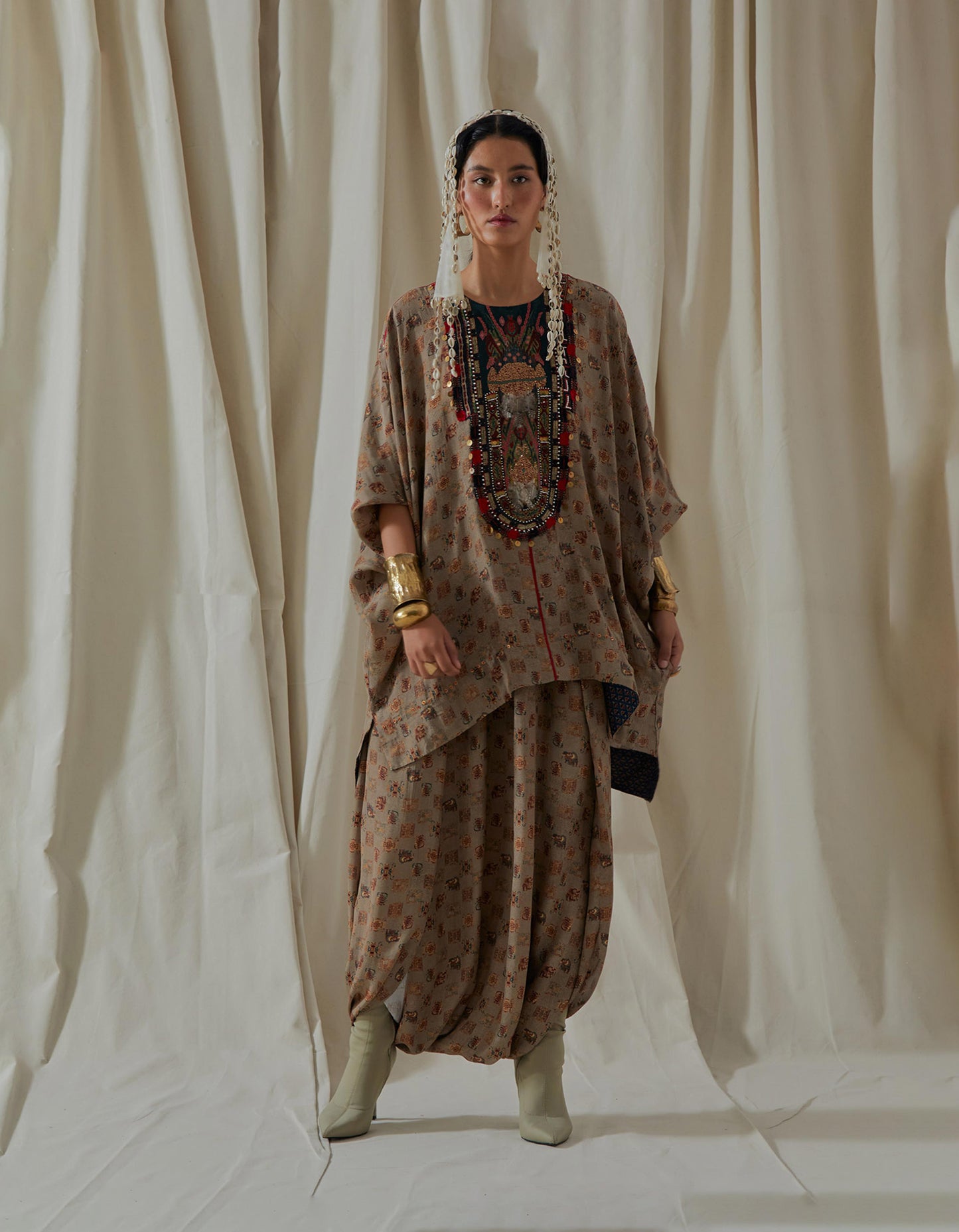 KURU TRAPEZE KURTA SET