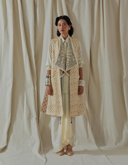 HINA TRENCH COAT