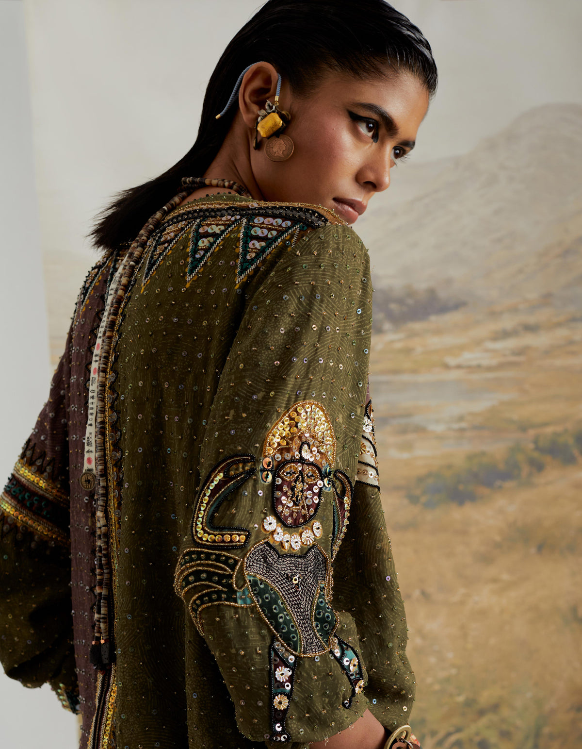 ZAAHRA SWEATSHIRT