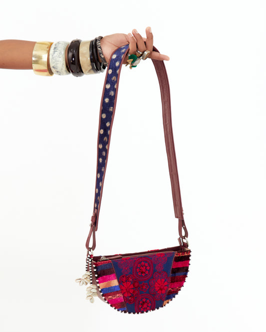 CHAND SLING BAG