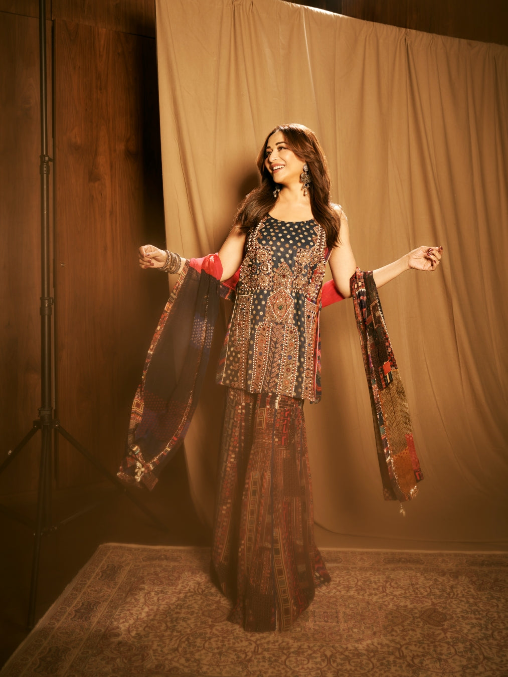 Madhuri Dixit - image 4